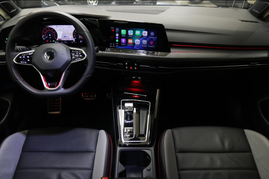 Volkswagen GOLF CLUBSPORT 2.0 TSI BLACK STYLE /NURBURGRING/PANO/HUD/CARPLAY/IQ-LIGHT/VOLL