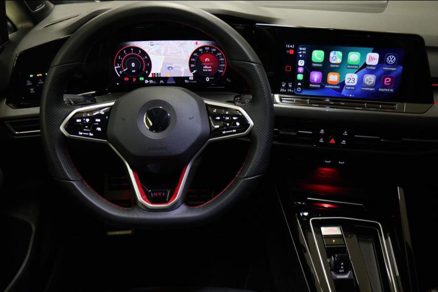 Volkswagen GOLF CLUBSPORT 2.0 TSI BLACK STYLE /NURBURGRING/PANO/HUD/CARPLAY/IQ-LIGHT/VOLL