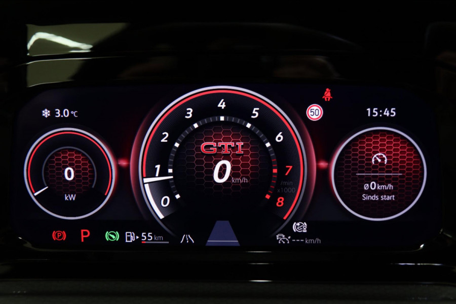 Volkswagen GOLF CLUBSPORT 2.0 TSI BLACK STYLE /NURBURGRING/PANO/HUD/CARPLAY/IQ-LIGHT/VOLL