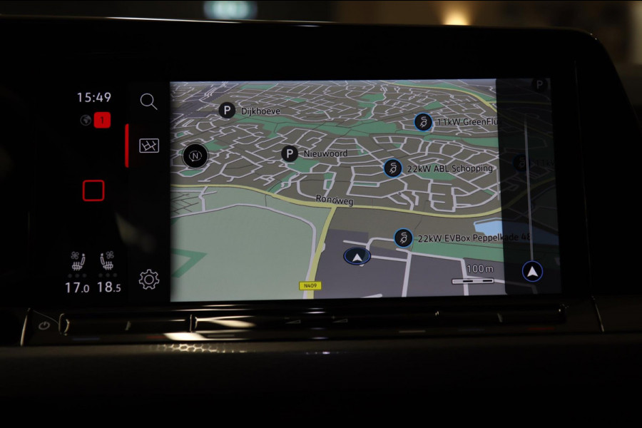 Volkswagen GOLF CLUBSPORT 2.0 TSI BLACK STYLE /NURBURGRING/PANO/HUD/CARPLAY/IQ-LIGHT/VOLL