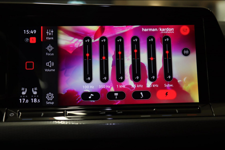 Volkswagen GOLF CLUBSPORT 2.0 TSI BLACK STYLE /NURBURGRING/PANO/HUD/CARPLAY/IQ-LIGHT/VOLL