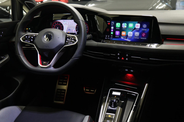 Volkswagen GOLF CLUBSPORT 2.0 TSI BLACK STYLE /NURBURGRING/PANO/HUD/CARPLAY/IQ-LIGHT/VOLL