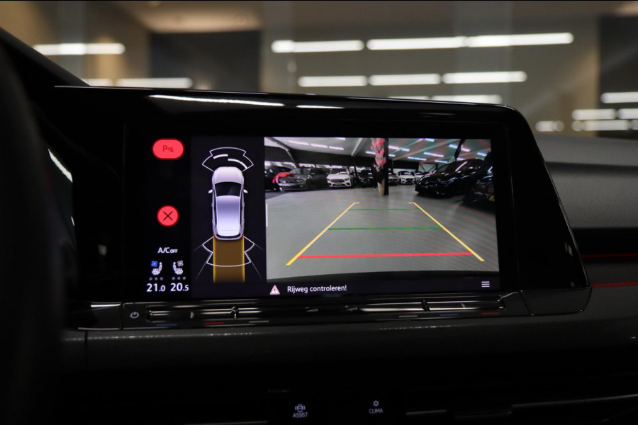 Volkswagen GOLF CLUBSPORT 2.0 TSI BLACK STYLE /NURBURGRING/PANO/HUD/CARPLAY/IQ-LIGHT/VOLL