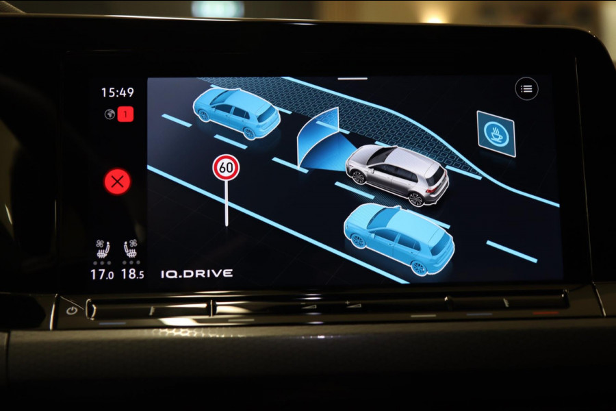 Volkswagen GOLF CLUBSPORT 2.0 TSI BLACK STYLE /NURBURGRING/PANO/HUD/CARPLAY/IQ-LIGHT/VOLL