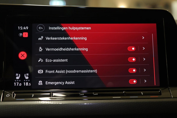 Volkswagen GOLF CLUBSPORT 2.0 TSI BLACK STYLE /NURBURGRING/PANO/HUD/CARPLAY/IQ-LIGHT/VOLL