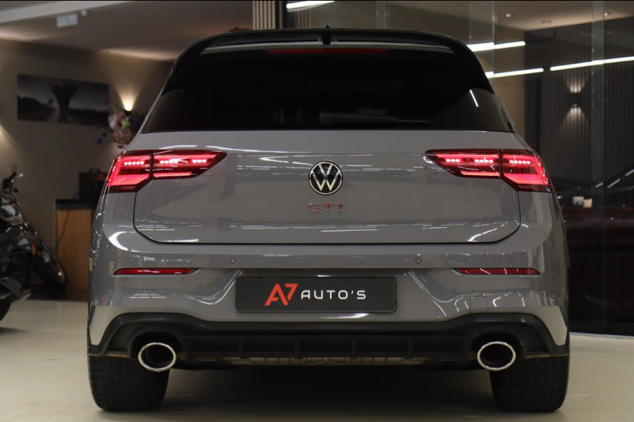 Volkswagen GOLF CLUBSPORT 2.0 TSI BLACK STYLE /NURBURGRING/PANO/HUD/CARPLAY/IQ-LIGHT/VOLL