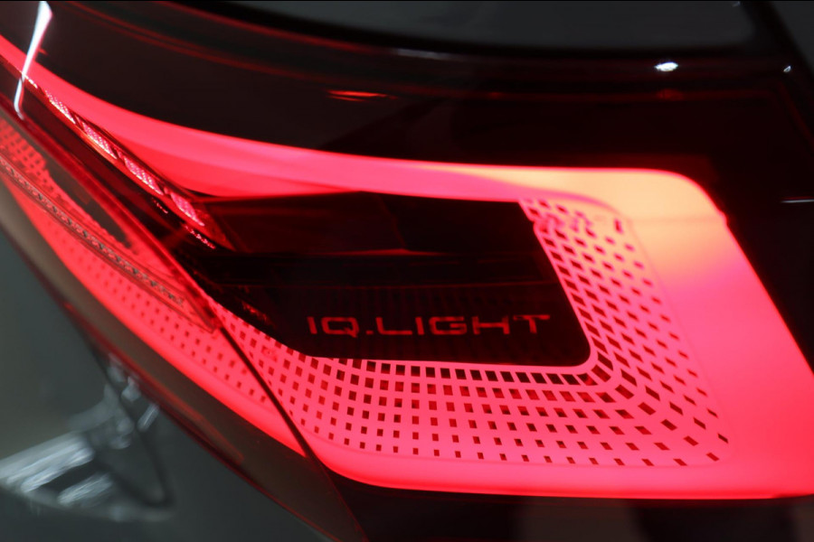 Volkswagen GOLF CLUBSPORT 2.0 TSI BLACK STYLE /NURBURGRING/PANO/HUD/CARPLAY/IQ-LIGHT/VOLL