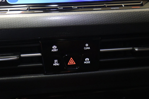 Volkswagen GOLF CLUBSPORT 2.0 TSI BLACK STYLE /NURBURGRING/PANO/HUD/CARPLAY/IQ-LIGHT/VOLL