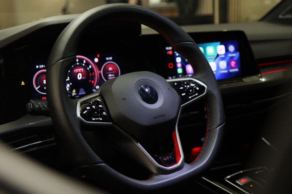 Volkswagen GOLF CLUBSPORT 2.0 TSI BLACK STYLE /NURBURGRING/PANO/HUD/CARPLAY/IQ-LIGHT/VOLL