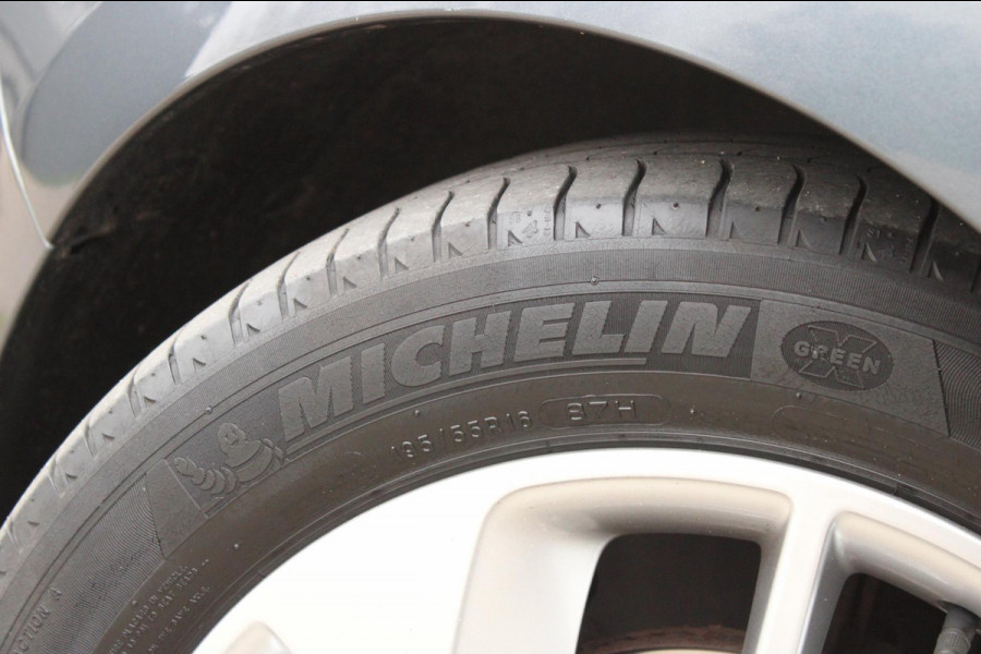 Renault Clio Estate 0.9 TCe Limited