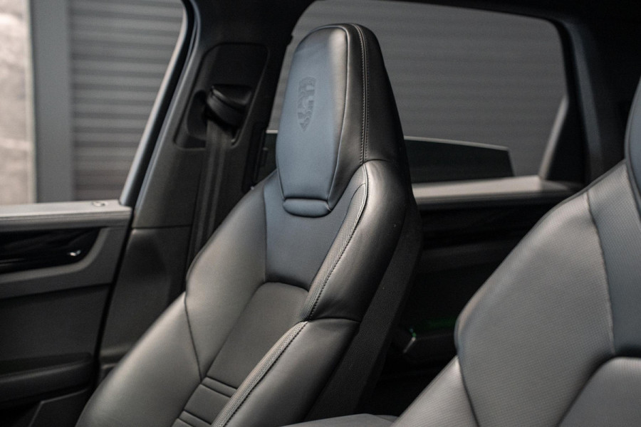 Porsche Cayenne 3.0 E-Hybrid *Sport-Chrono / Sport-Design / Panorama / BOSE / Soft-Close / Stoelventilatie*