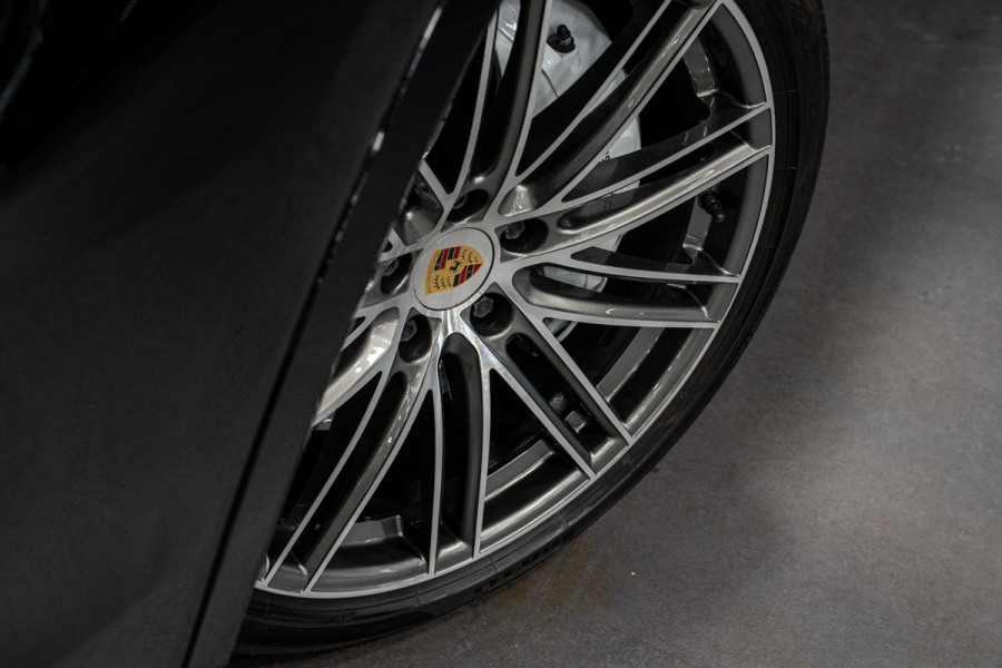 Porsche Cayenne 3.0 E-Hybrid *Sport-Chrono / Sport-Design / Panorama / BOSE / Soft-Close / Stoelventilatie*