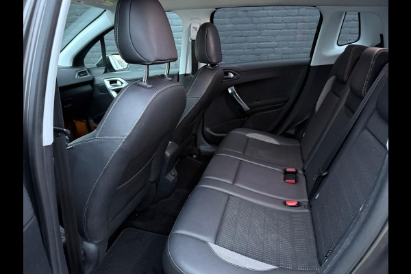 Peugeot 2008 1.2 PureTech Allure NAVI | CAMERA | PDC | CRUISE | TREKHAAK | NWE APK