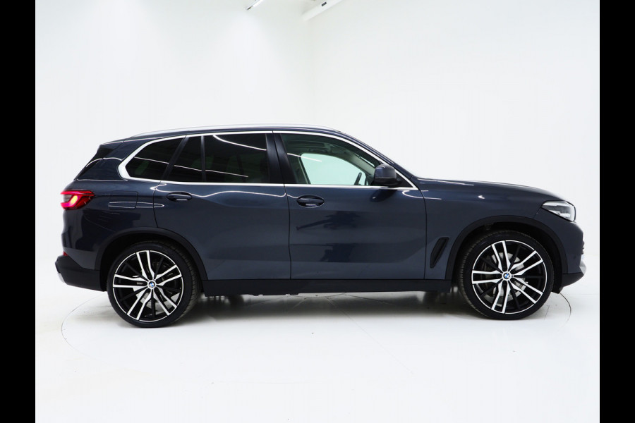 BMW X5 xDrive45e High Executive | Panoramadak | Luchtvering | Keyless | 360 | Memory | Sfeerverlichting | Carplay