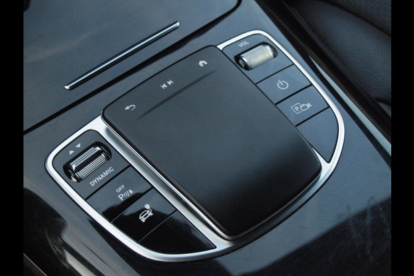 Mercedes-Benz EQC 400 4MATIC Business Solution 80 kWh | Camera | Sfeerverlichting | Apple Carplay | Adaptieve Cruise Control |