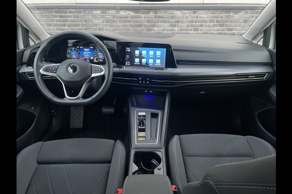 Volkswagen Golf 1.4 eHybrid Style | Elek. Trekhaak | IQ-Light | Carplay | Memory | Navi | Sfeerverlichting