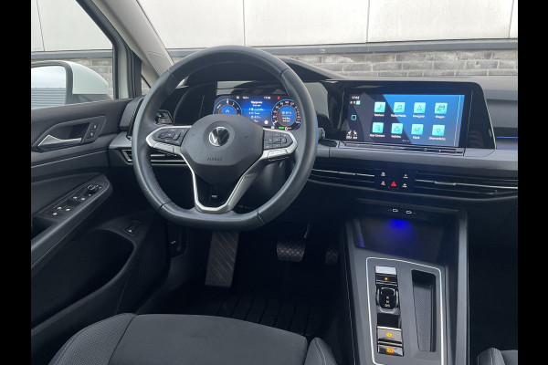 Volkswagen Golf 1.4 eHybrid Style | Elek. Trekhaak | IQ-Light | Carplay | Memory | Navi | Sfeerverlichting