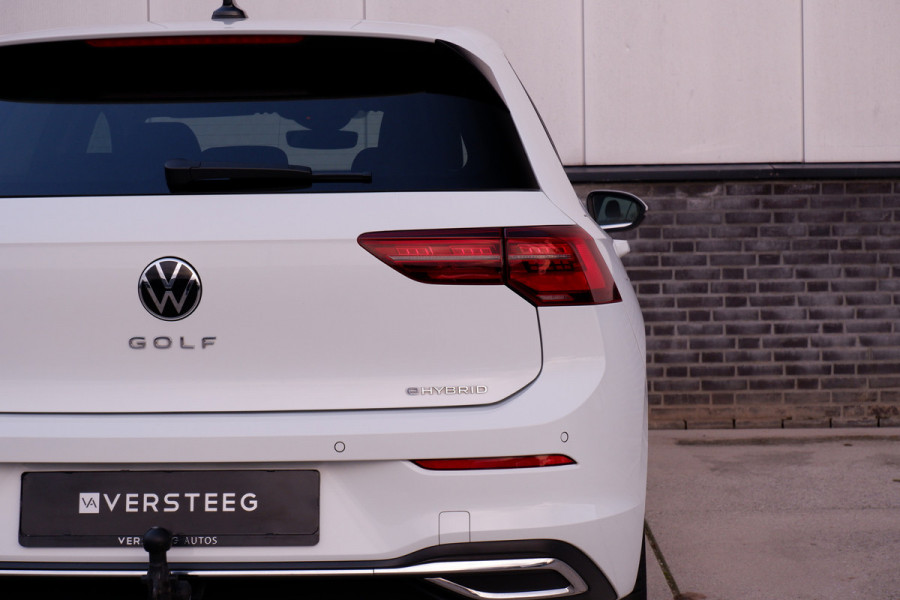 Volkswagen Golf 1.4 eHybrid Style | Elek. Trekhaak | IQ-Light | Carplay | Memory | Navi | Sfeerverlichting