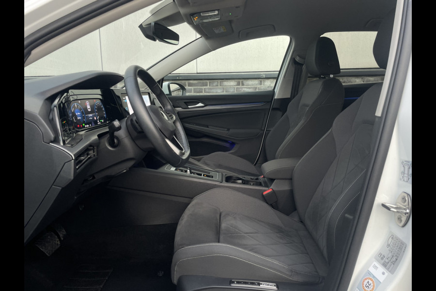 Volkswagen Golf 1.4 eHybrid Style | Elek. Trekhaak | IQ-Light | Carplay | Memory | Navi | Sfeerverlichting