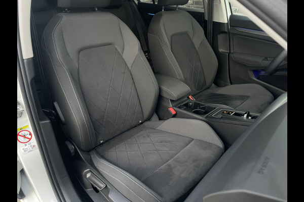 Volkswagen Golf 1.4 eHybrid Style | Elek. Trekhaak | IQ-Light | Carplay | Memory | Navi | Sfeerverlichting