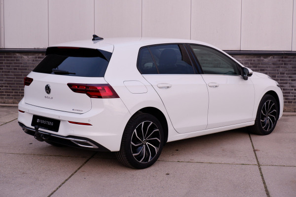 Volkswagen Golf 1.4 eHybrid Style | Elek. Trekhaak | IQ-Light | Carplay | Memory | Navi | Sfeerverlichting