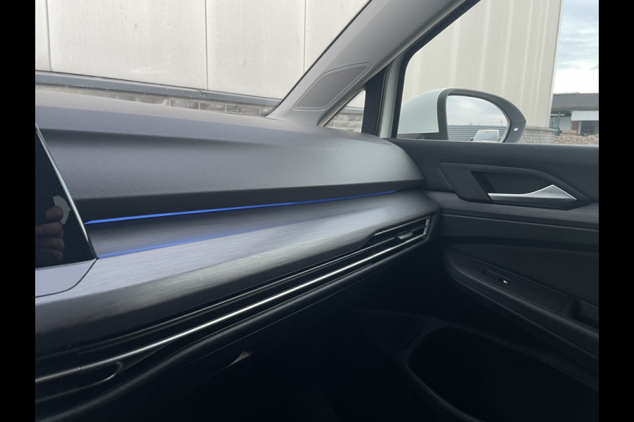 Volkswagen Golf 1.4 eHybrid Style | Elek. Trekhaak | IQ-Light | Carplay | Memory | Navi | Sfeerverlichting