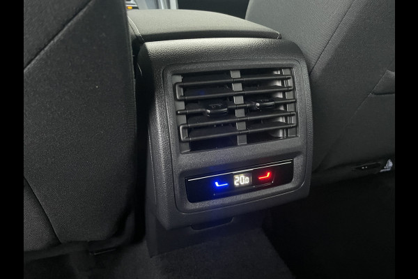 Volkswagen Golf 1.4 eHybrid Style | Elek. Trekhaak | IQ-Light | Carplay | Memory | Navi | Sfeerverlichting