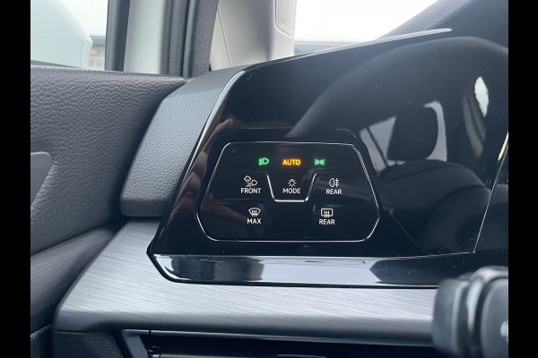 Volkswagen Golf 1.4 eHybrid Style | Elek. Trekhaak | IQ-Light | Carplay | Memory | Navi | Sfeerverlichting