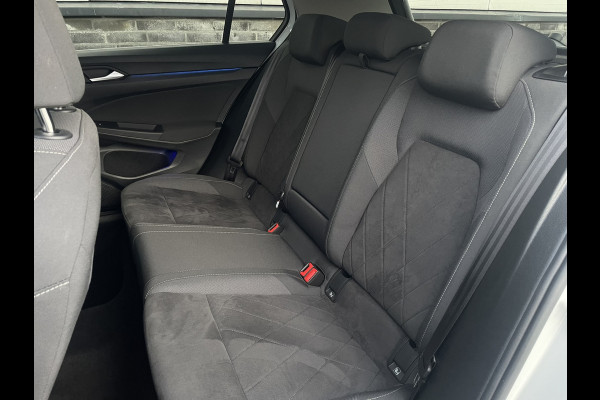 Volkswagen Golf 1.4 eHybrid Style | Elek. Trekhaak | IQ-Light | Carplay | Memory | Navi | Sfeerverlichting