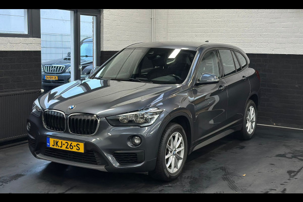 BMW X1 SDrive18i Executive Edition | Automaat | Stoelverwarming | Camera | Cruise | Climate | Navi