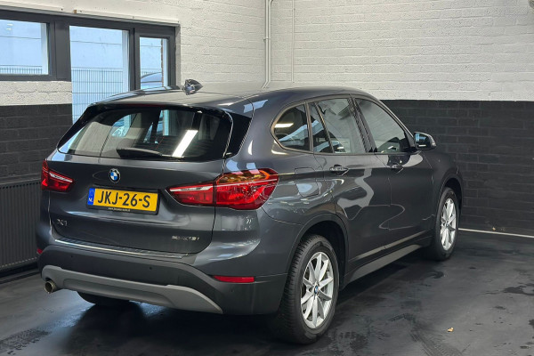 BMW X1 SDrive18i Executive Edition | Automaat | Stoelverwarming | Camera | Cruise | Climate | Navi