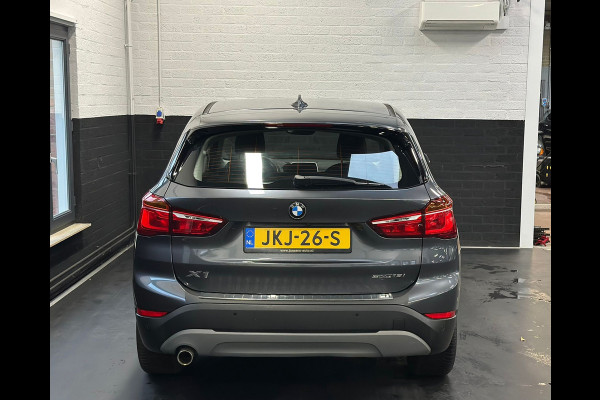 BMW X1 SDrive18i Executive Edition | Automaat | Stoelverwarming | Camera | Cruise | Climate | Navi