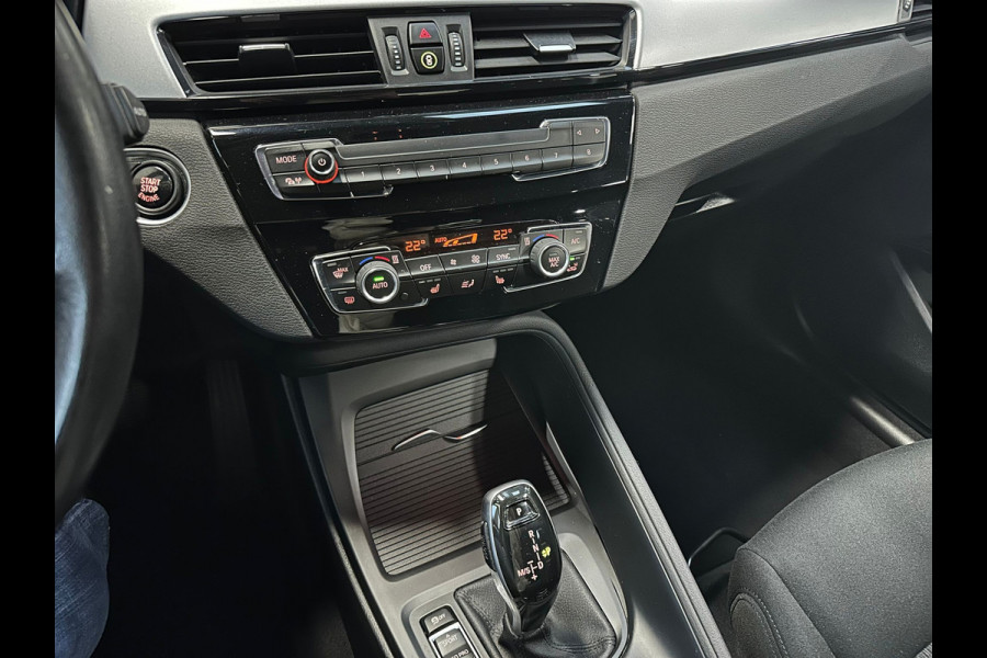 BMW X1 SDrive18i Executive Edition | Automaat | Stoelverwarming | Camera | Cruise | Climate | Navi
