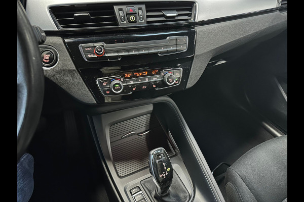 BMW X1 SDrive18i Executive Edition | Automaat | Stoelverwarming | Camera | Cruise | Climate | Navi