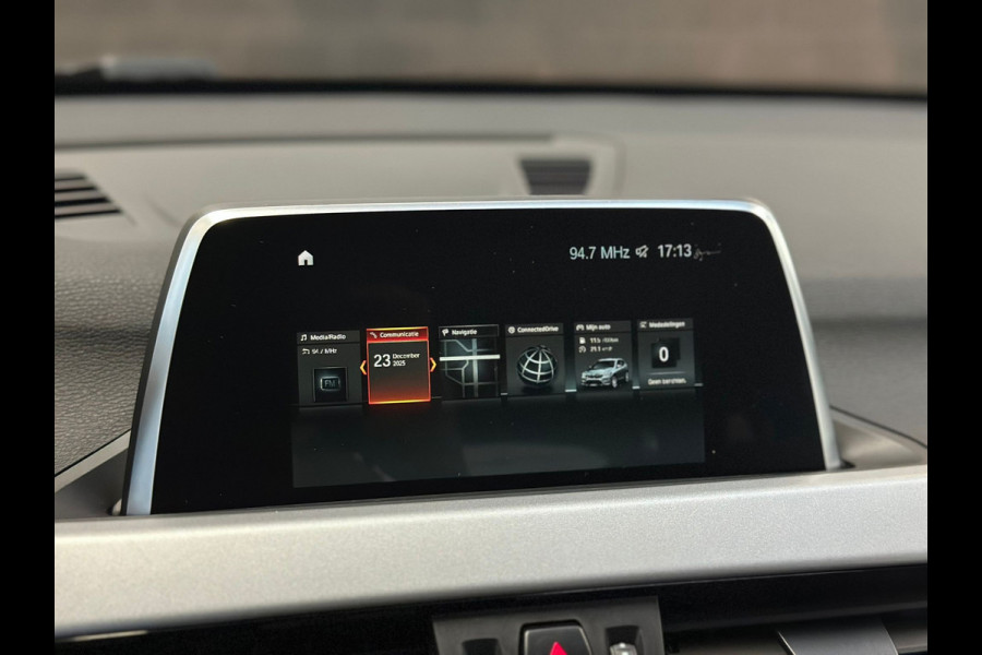 BMW X1 SDrive18i Executive Edition | Automaat | Stoelverwarming | Camera | Cruise | Climate | Navi
