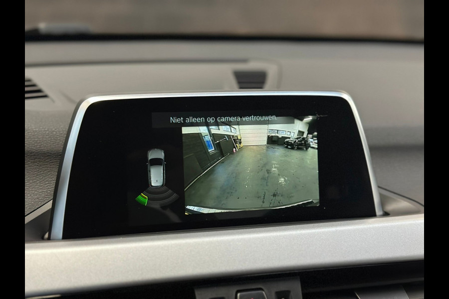 BMW X1 SDrive18i Executive Edition | Automaat | Stoelverwarming | Camera | Cruise | Climate | Navi