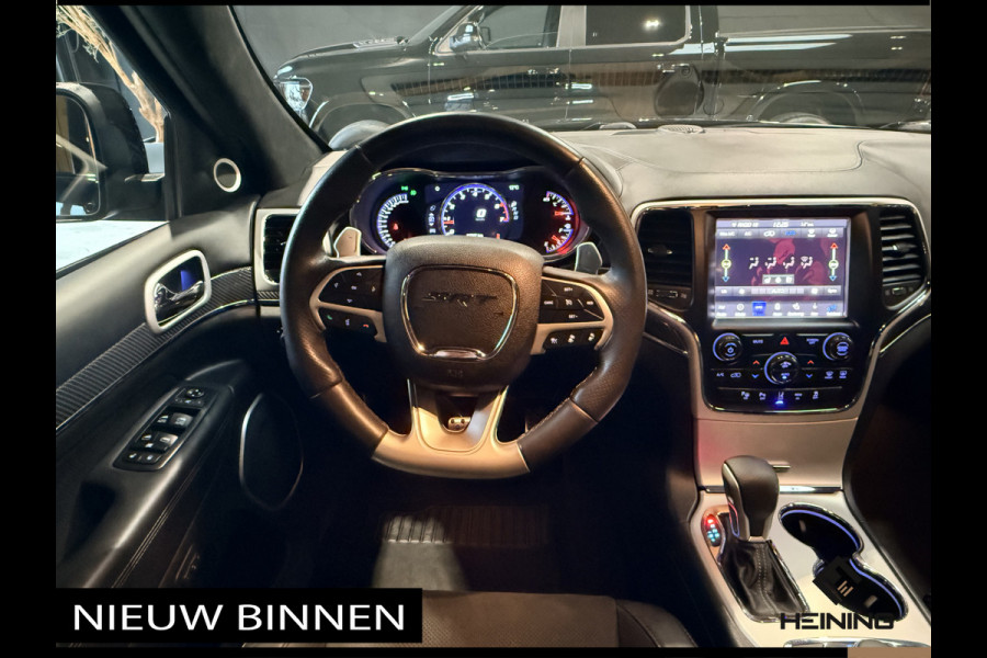 Jeep Grand Cherokee 6.4 Hemi SRT Geel kenteken. Pano. Apple-carplay. navi. Met complete historie.