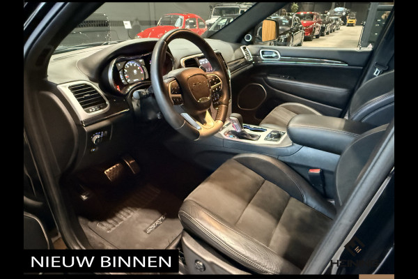 Jeep Grand Cherokee 6.4 Hemi SRT Geel kenteken. Pano. Apple-carplay. navi. Met complete historie.