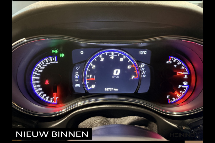 Jeep Grand Cherokee 6.4 Hemi SRT Geel kenteken. Pano. Apple-carplay. navi. Met complete historie.