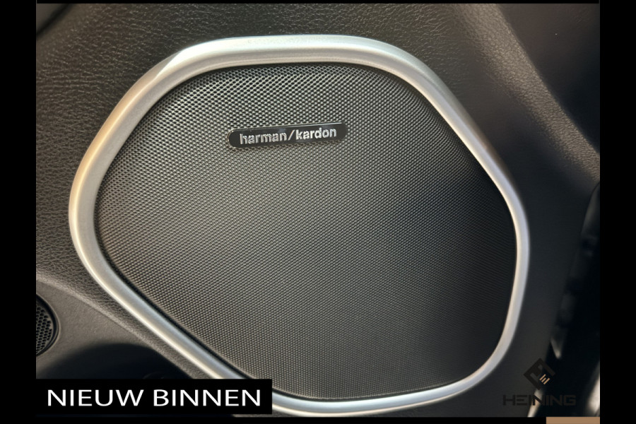 Jeep Grand Cherokee 6.4 Hemi SRT Geel kenteken. Pano. Apple-carplay. navi. Met complete historie.