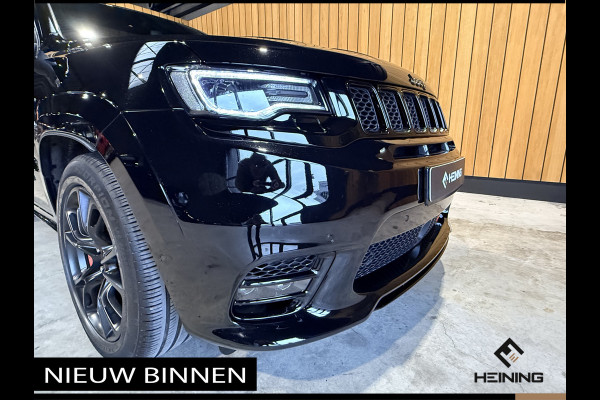 Jeep Grand Cherokee 6.4 Hemi SRT Geel kenteken. Pano. Apple-carplay. navi. Met complete historie.