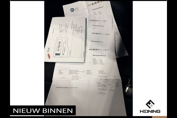 Jeep Grand Cherokee 6.4 Hemi SRT Geel kenteken. Pano. Apple-carplay. navi. Met complete historie.