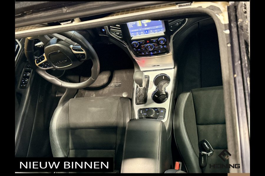 Jeep Grand Cherokee 6.4 Hemi SRT Geel kenteken. Pano. Apple-carplay. navi. Met complete historie.