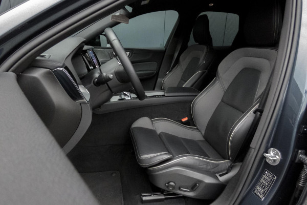 Volvo XC60 2.0 T6 Plug-in hybrid AWD Ultimate Dark | R-DESIGN | LUCHTVERING | PANORAMADAK | TREKHAAK | HARMAN/KARDON