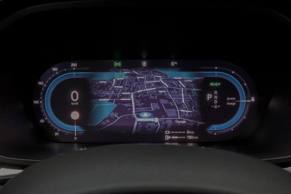 Volvo XC60 2.0 T6 Plug-in hybrid AWD Ultimate Dark | R-DESIGN | LUCHTVERING | PANORAMADAK | TREKHAAK | HARMAN/KARDON