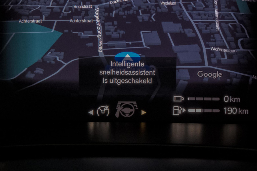 Volvo XC60 2.0 T6 Plug-in hybrid AWD Ultimate Dark | R-DESIGN | LUCHTVERING | PANORAMADAK | TREKHAAK | HARMAN/KARDON