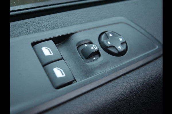 Opel Vivaro-e L3H1 Innovation DC 75 kWh 95.4% SOH | Camera | Betimmering | Navigatie | Stoelverwarming | LMV | SIDE BARS | 48.565 KM