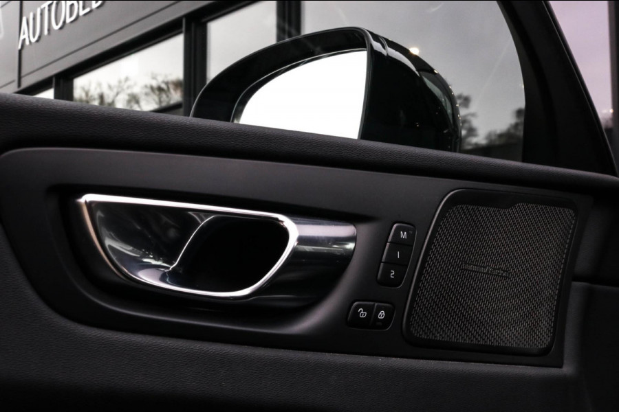 Volvo XC60 2.0 T8 AWD R-Design Long Range | Pano | Trekhaak | Facelift | Pine Grey | Harman Kardon | Memory | Elektrische stoelen