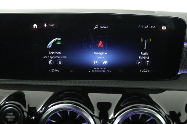 Mercedes-Benz A-Klasse 250 e Luxury Line (PANORAMADAK, TREKHAAK, CAMERA, SFEERVERLICHTING, STOELVERWARMING)