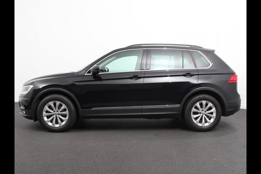 Volkswagen Tiguan 1.5 TSI Comfortline Team DSG Navigatie Camera Lane Assist Virtual Cockpit Winterpakket Adaptive Cruise control LMV Velgen